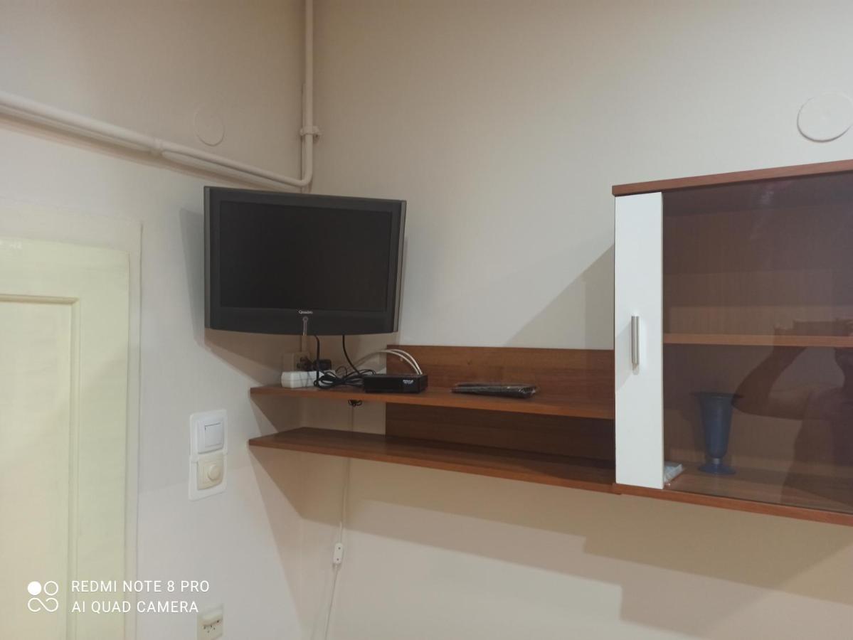 Studio Apartman Lea Pula Eksteriør billede