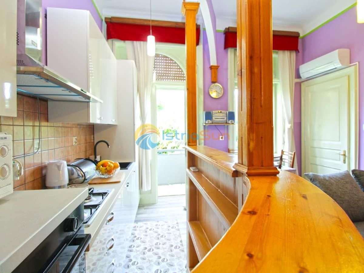 Studio Apartman Lea Pula Eksteriør billede