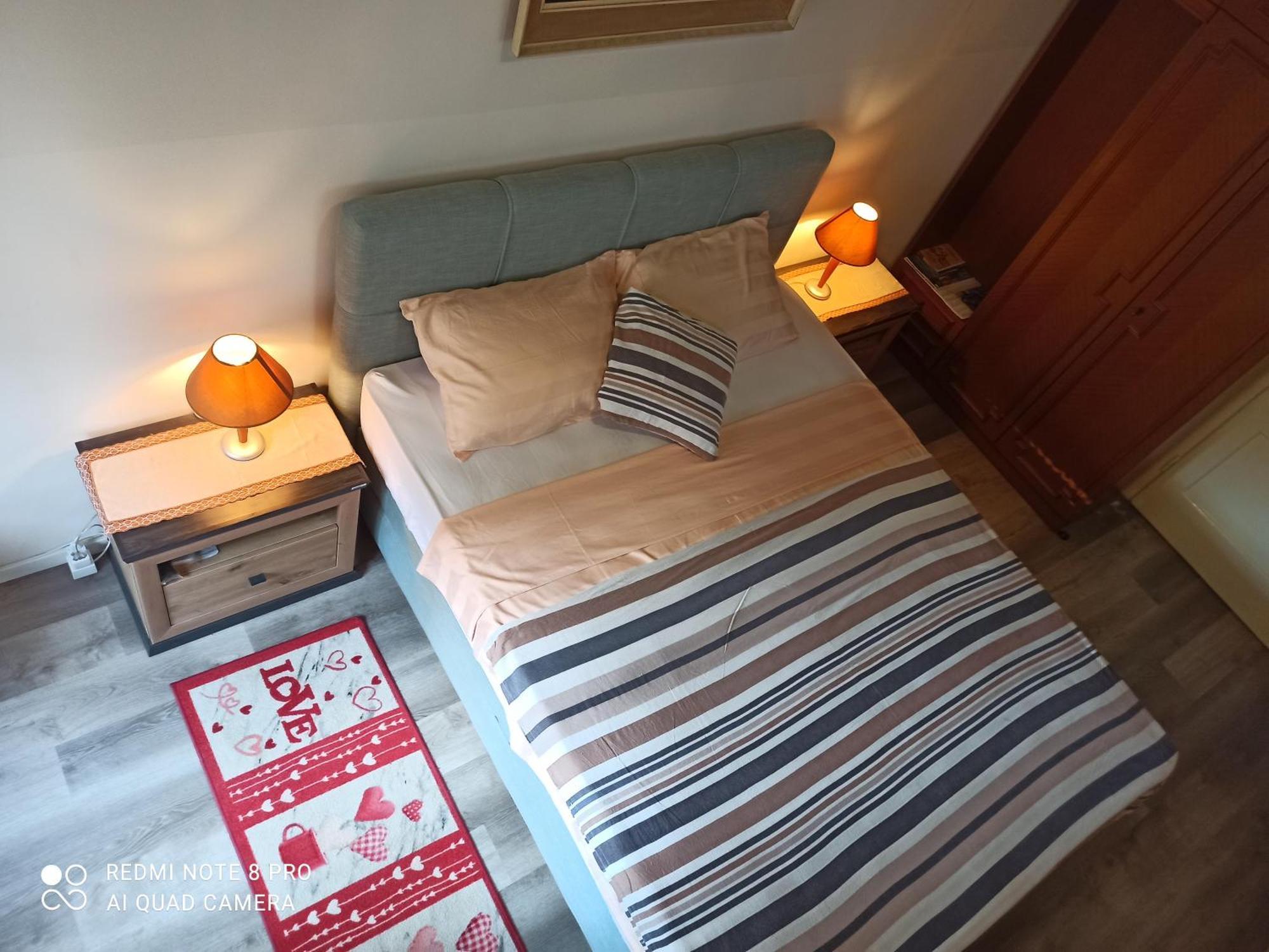 Studio Apartman Lea Pula Eksteriør billede